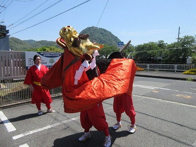 大森神社の麒麟獅子舞